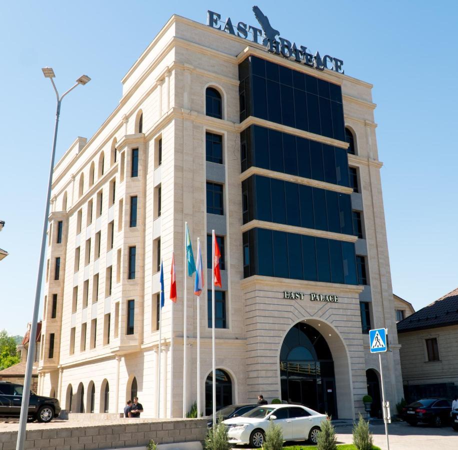 East Palace Hotel Alma-Ata Exteriör bild