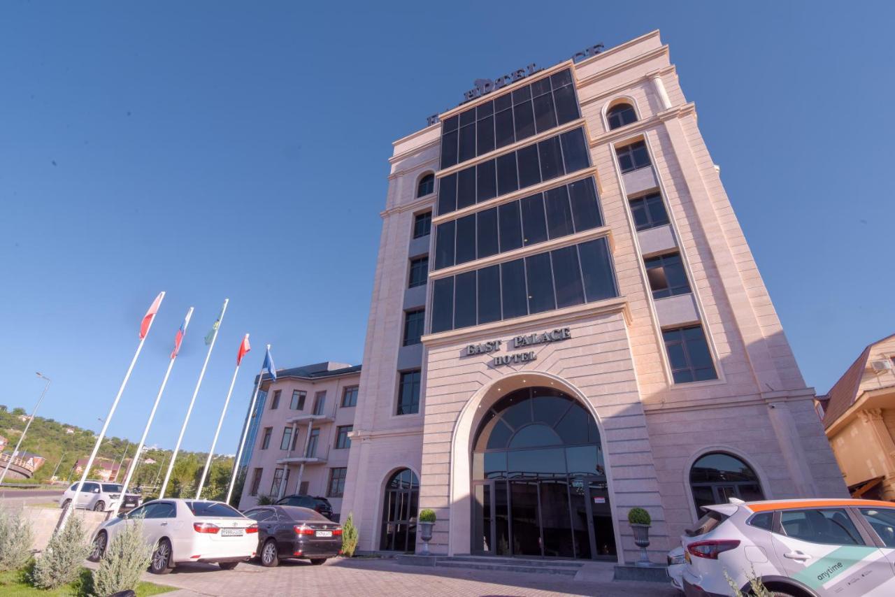 East Palace Hotel Alma-Ata Exteriör bild